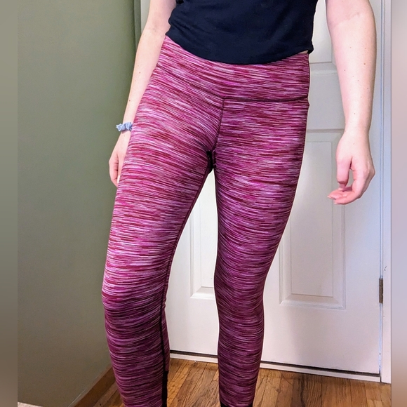 Old Navy Active Go-Dry Crop Pink Leggings | Size Small - Picture 5 of 9